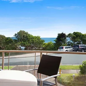 Seacrest Unit 1 Moffat Qld Holiday home Caloundra